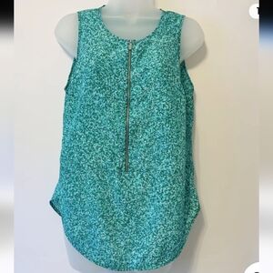Women's Michael Kors Green Printed Sleeveless Blouse, Size Medium
